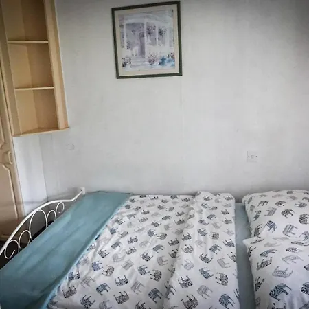 Tatil Evi Nad Jeziorem *