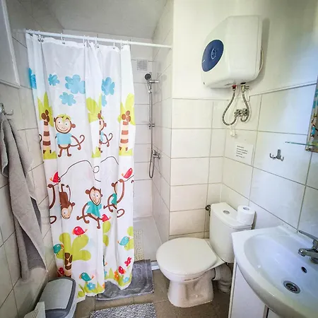 Tatil Evi Nad Jeziorem